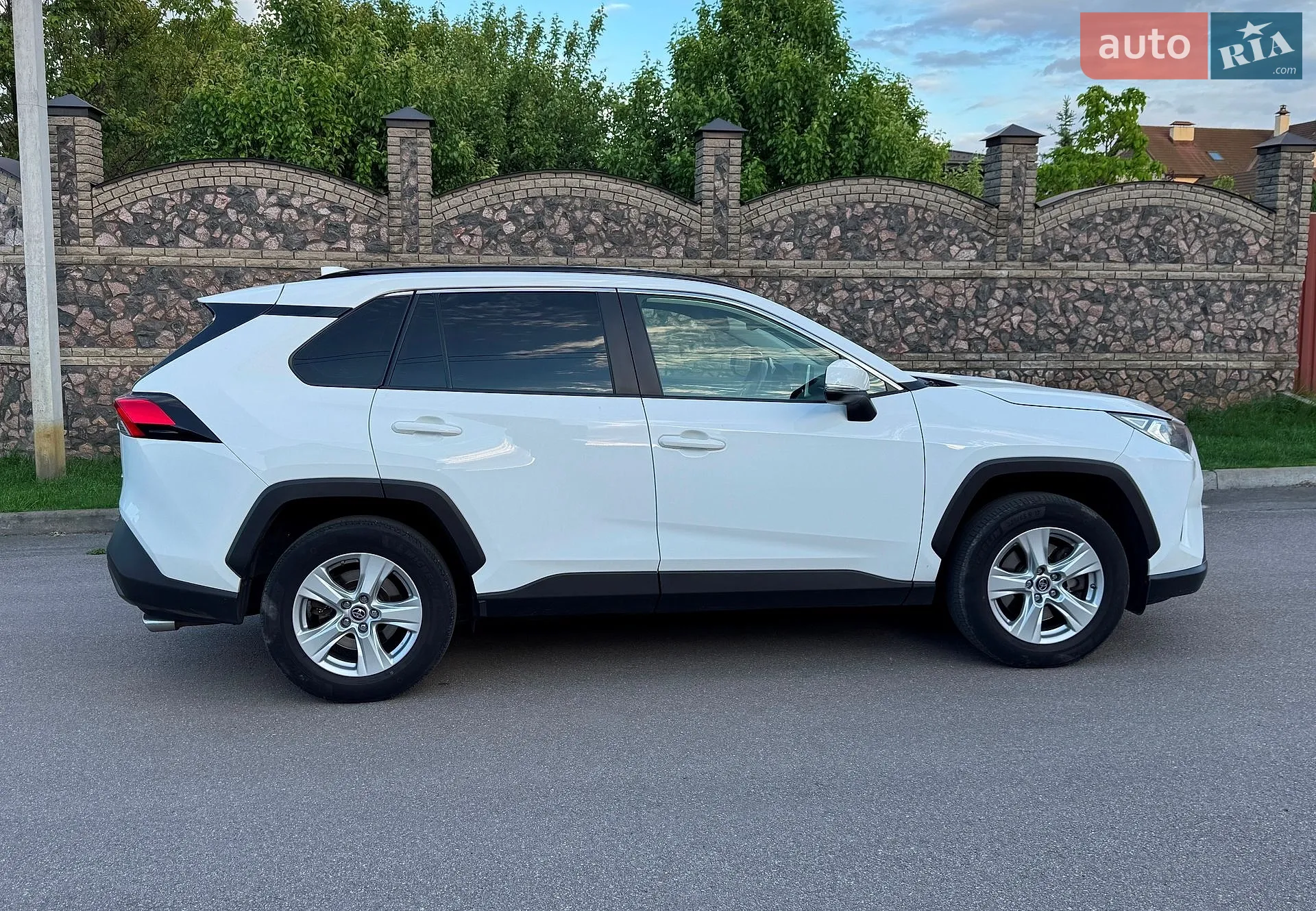 2019 Toyota RAV 4 - мініатюра 5