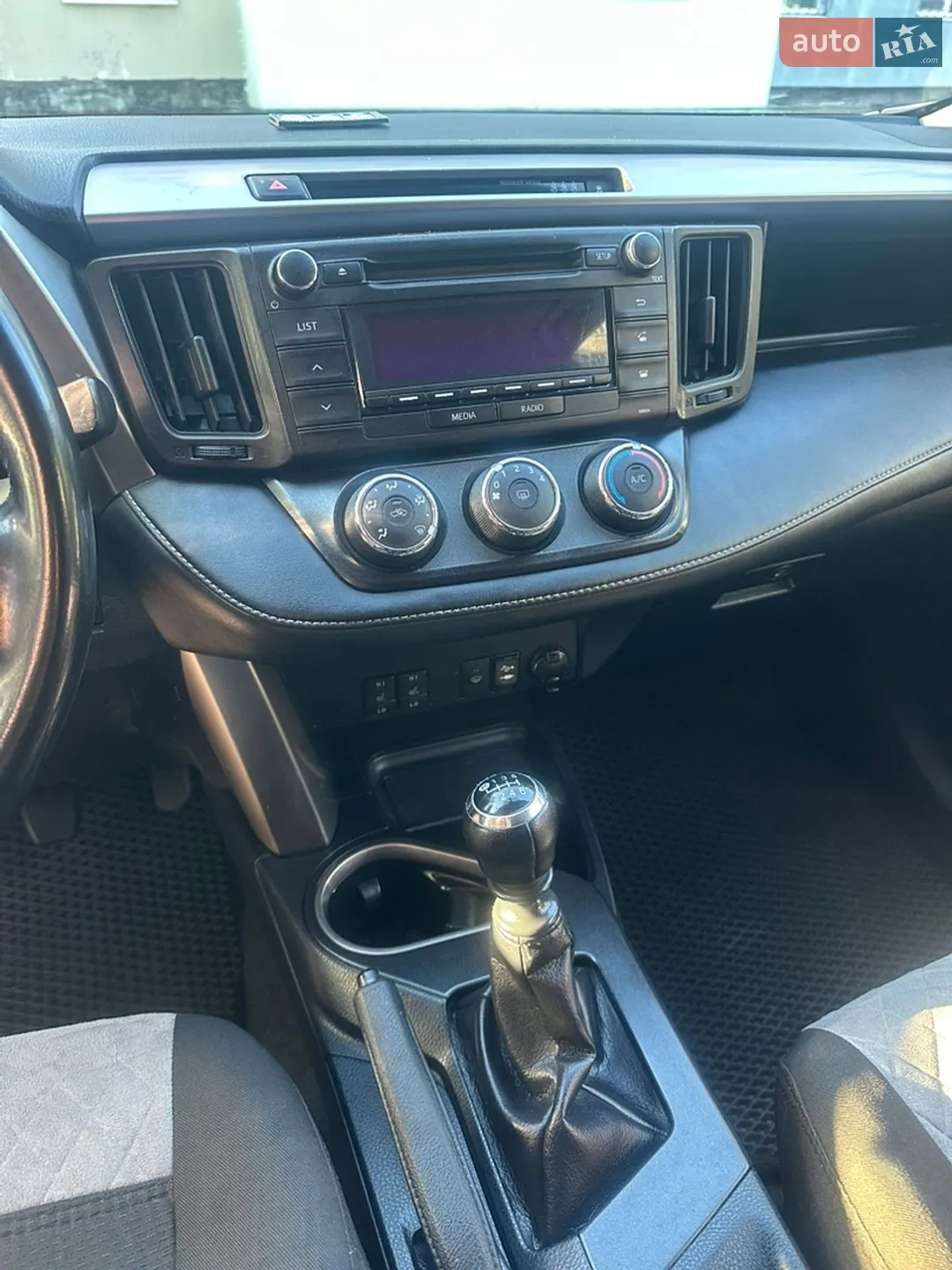 2018 Toyota RAV 4 - мініатюра 15