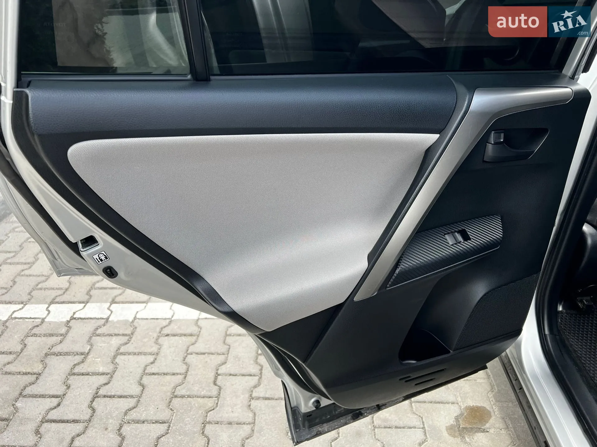 2015 Toyota RAV 4 - мініатюра 6