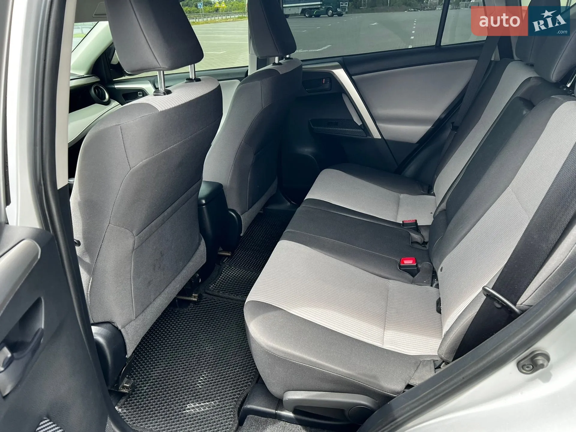 2015 Toyota RAV 4 - мініатюра 7