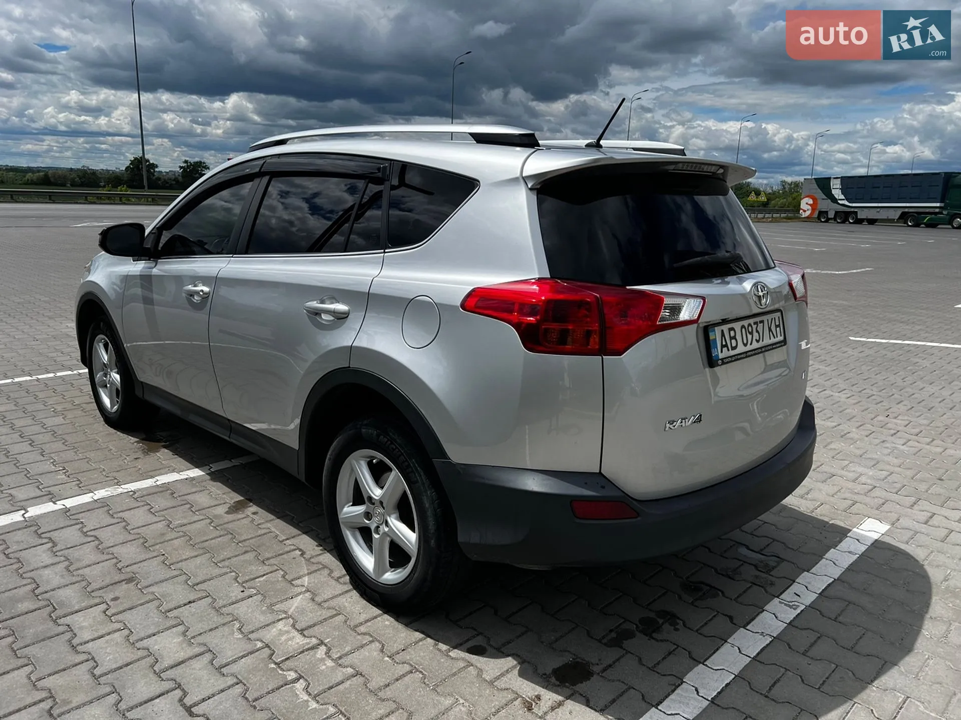 2015 Toyota RAV 4 - мініатюра 11