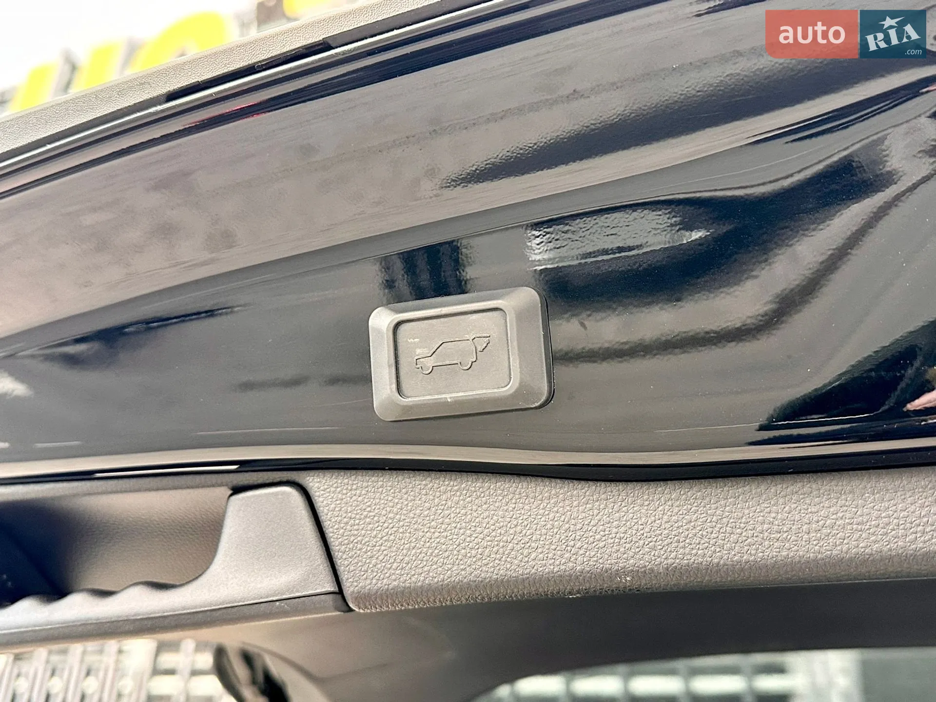 2020 Toyota RAV 4 - мініатюра 25