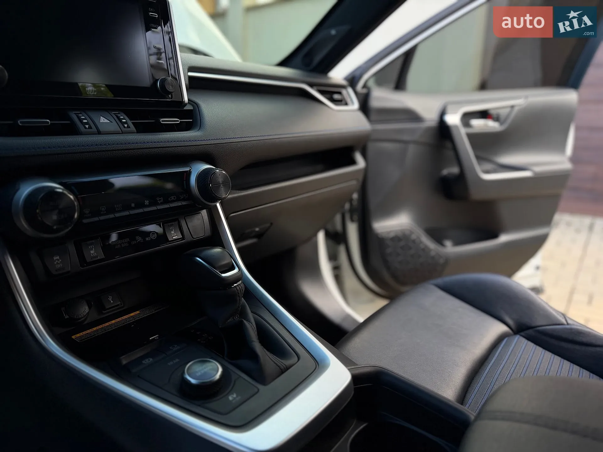 2021 Toyota RAV 4 - мініатюра 64