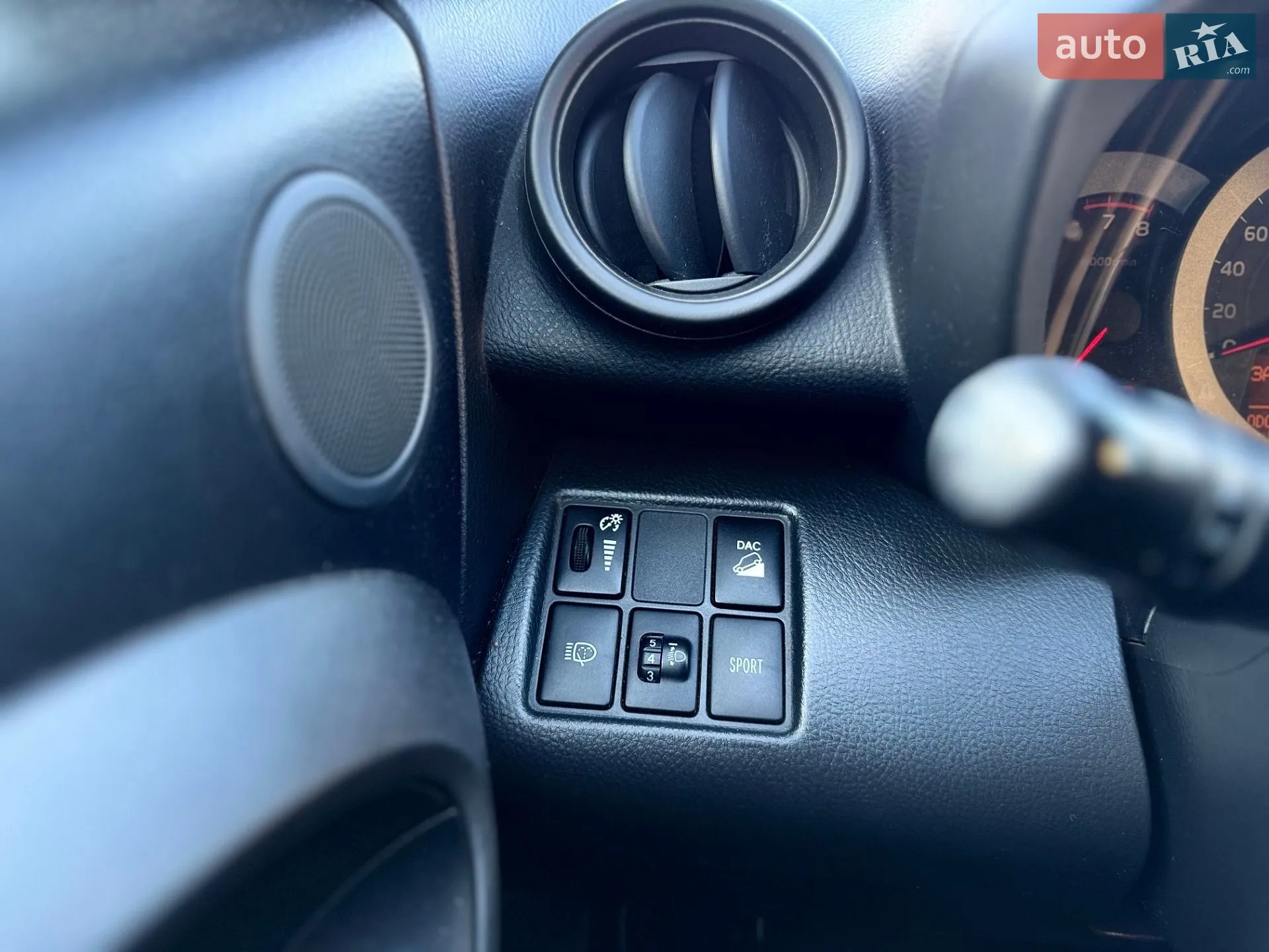 2011 Toyota RAV 4 - мініатюра 13