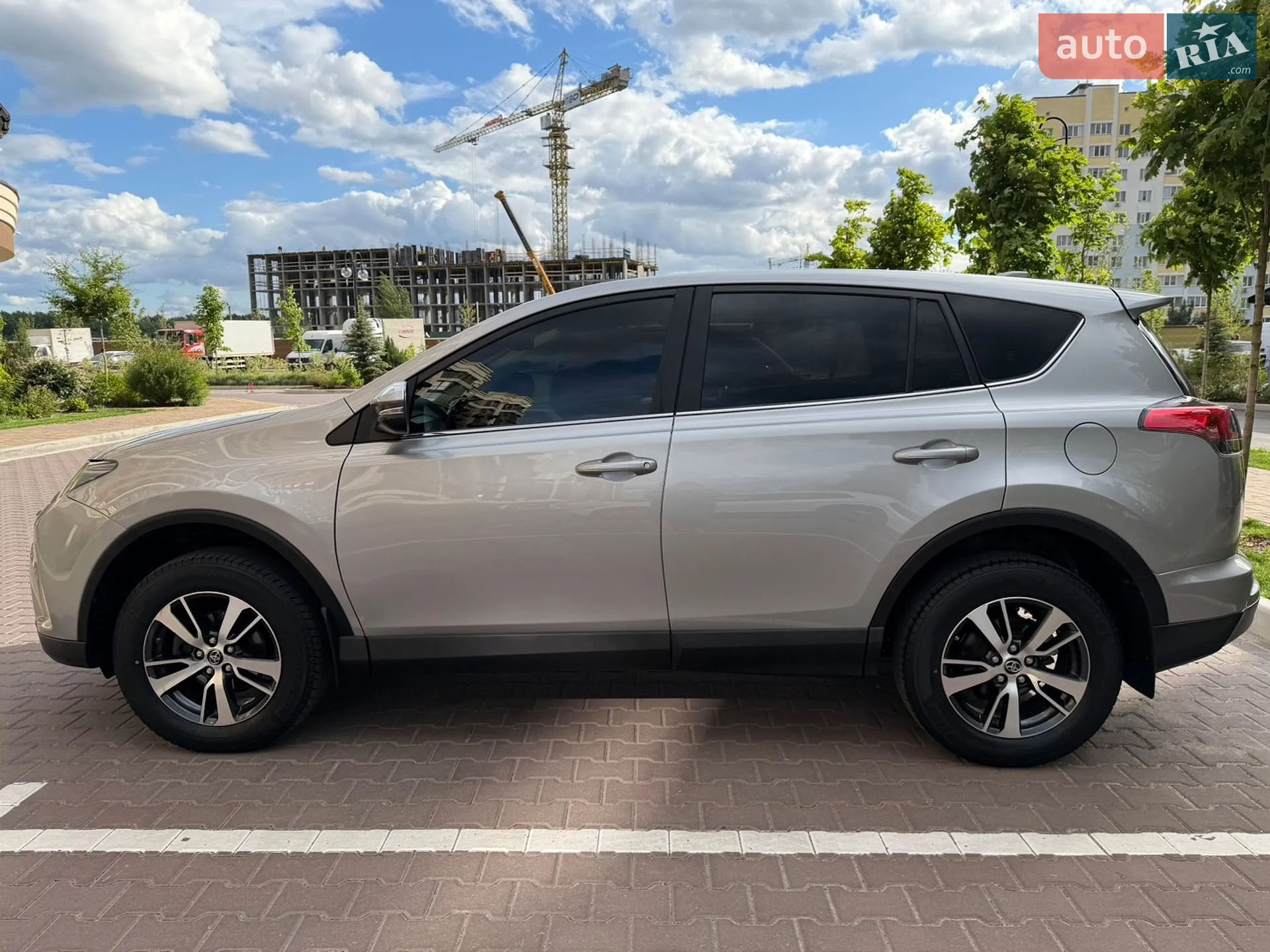 2017 Toyota RAV 4 - мініатюра 4