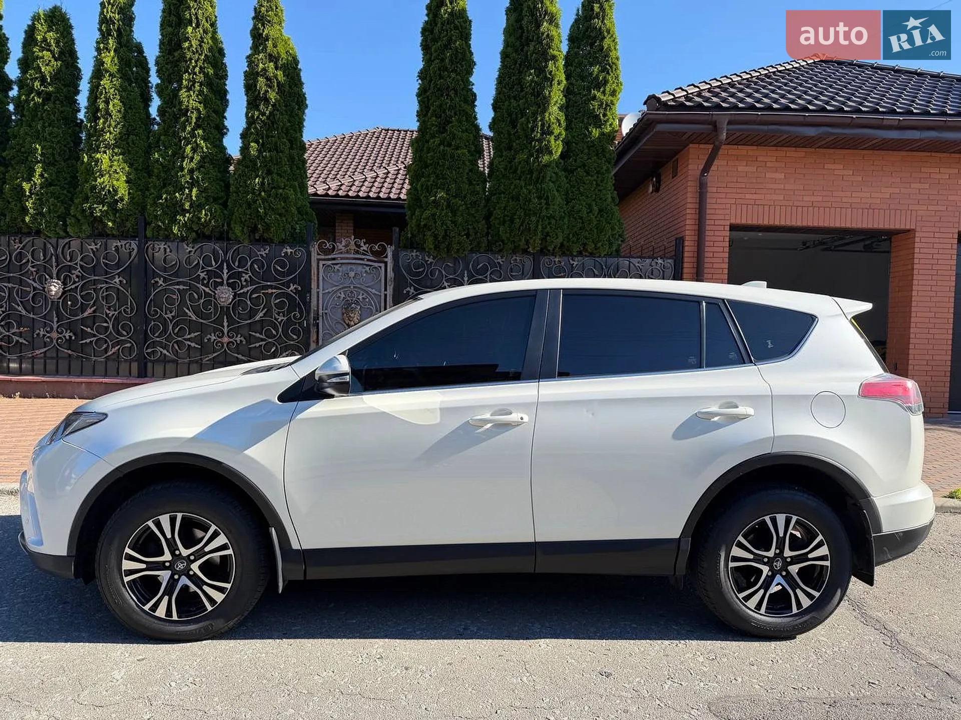 2016 Toyota RAV 4 - мініатюра 3