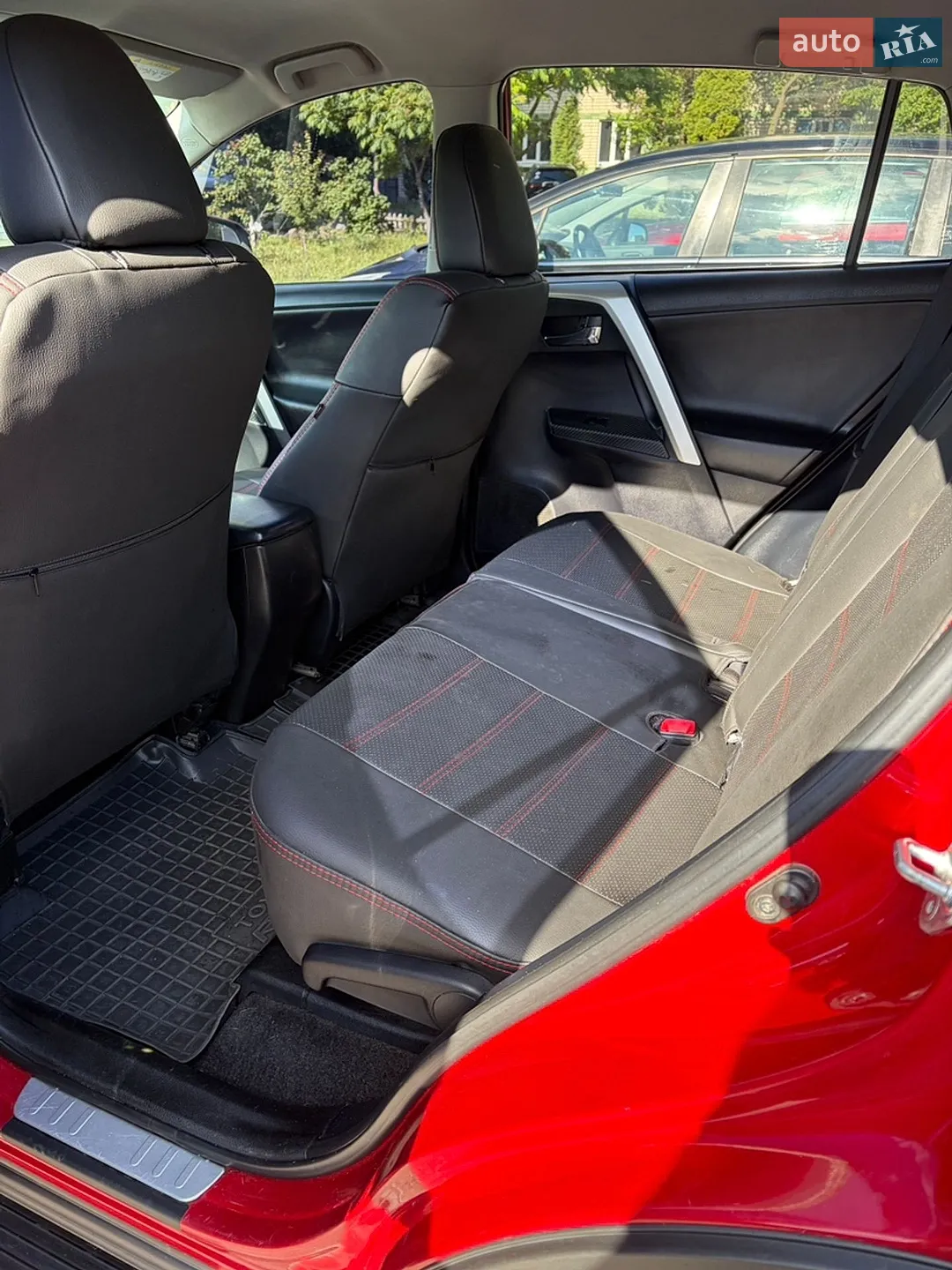 2013 Toyota RAV 4 - мініатюра 9