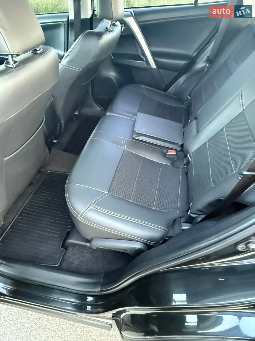 2017 Toyota RAV 4 - мініатюра 20