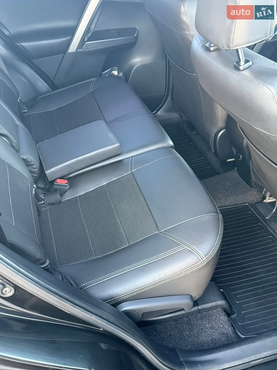 2017 Toyota RAV 4 - мініатюра 34