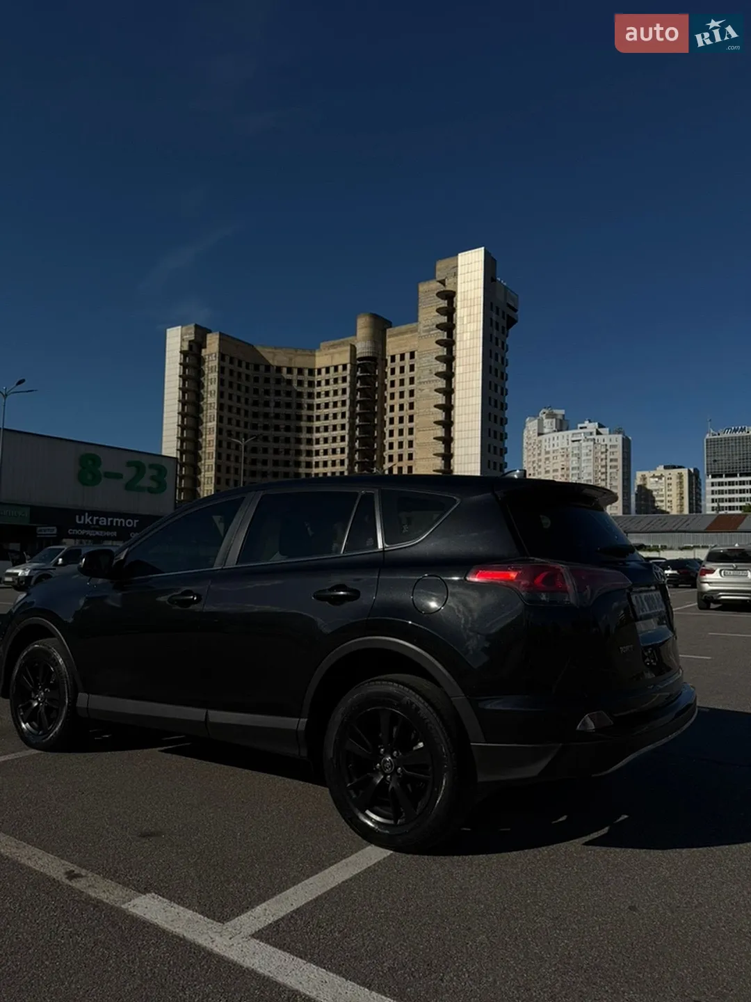 2017 Toyota RAV 4 - мініатюра 8