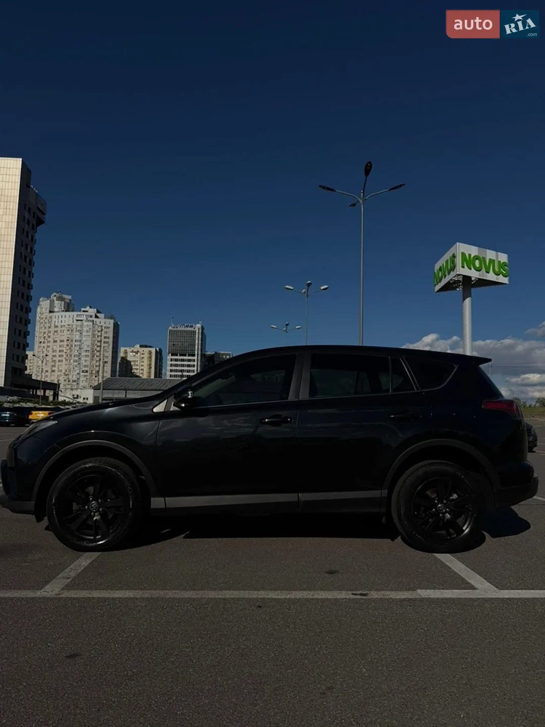 2017 Toyota RAV 4 - мініатюра 12