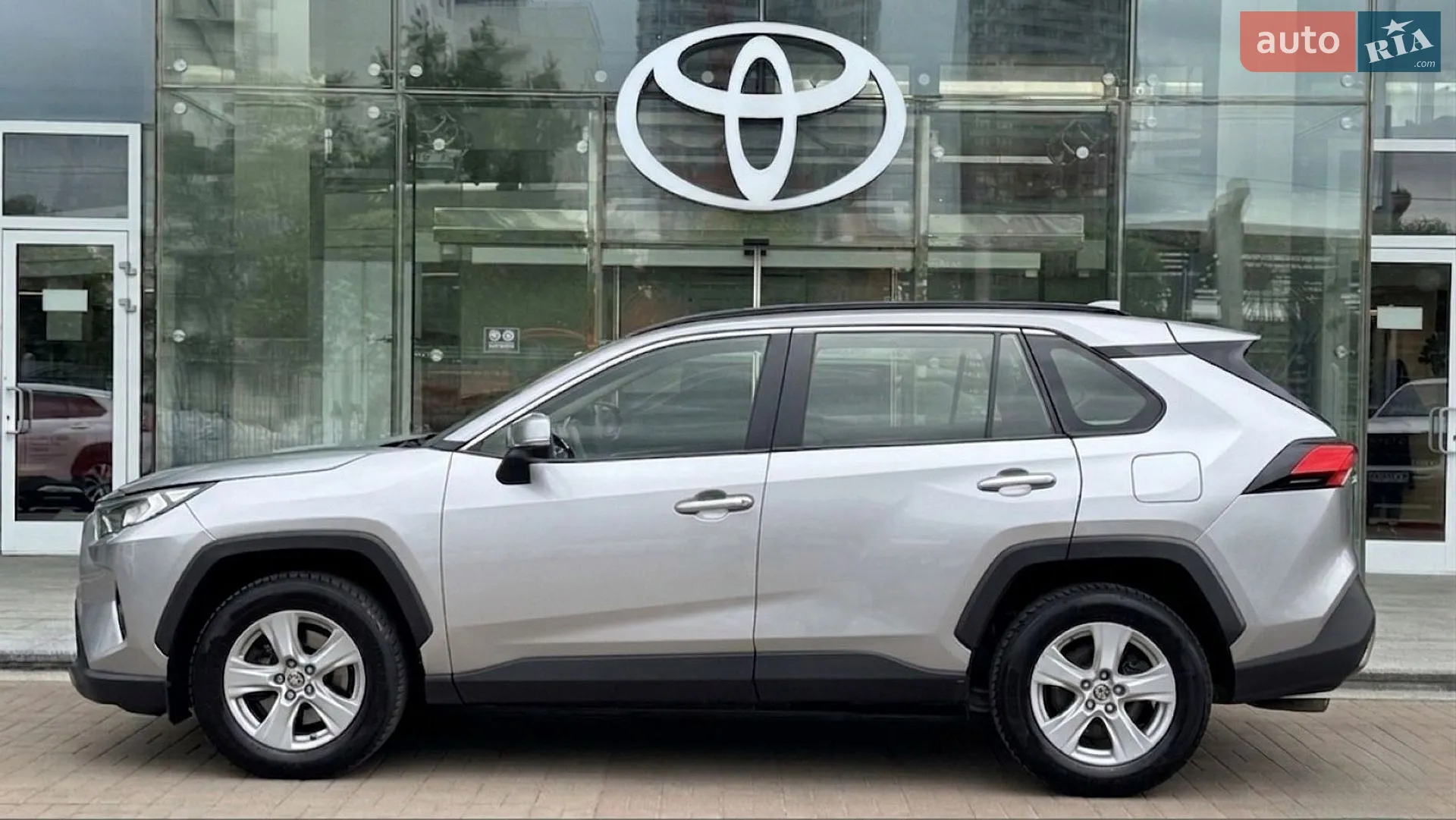 2019 Toyota RAV 4 - мініатюра 3