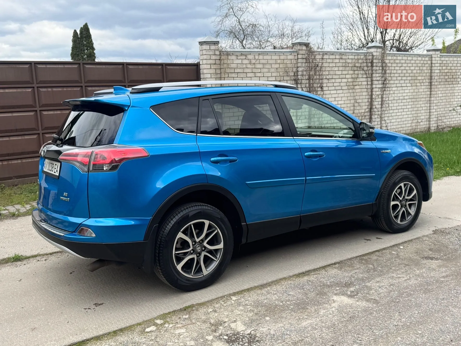 2017 Toyota RAV 4 - мініатюра 6