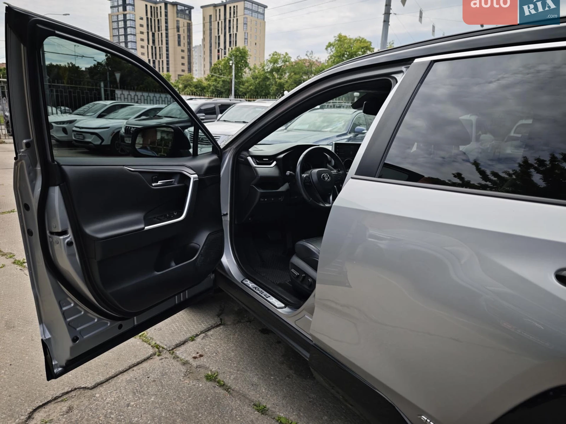 2019 Toyota RAV 4 - мініатюра 21