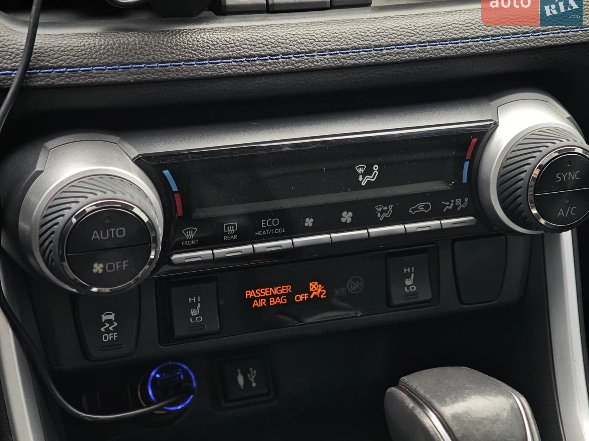 2019 Toyota RAV 4 - мініатюра 28