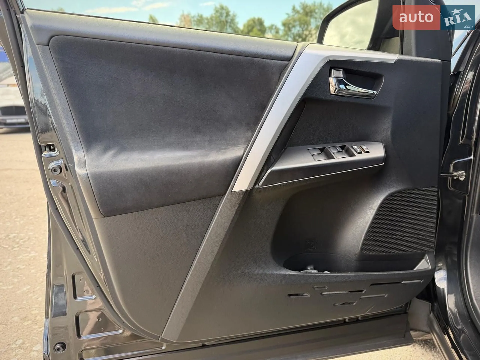 2018 Toyota RAV 4 - мініатюра 44