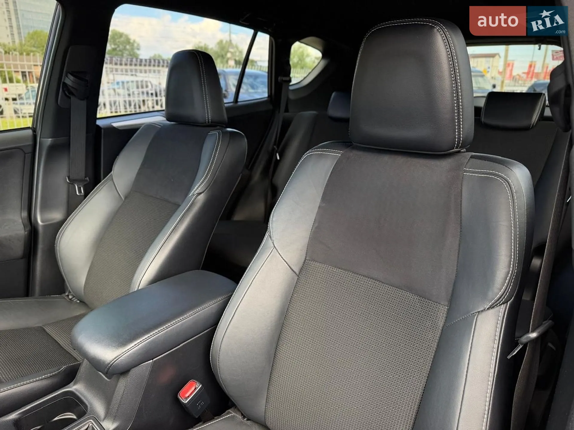 2018 Toyota RAV 4 - мініатюра 57