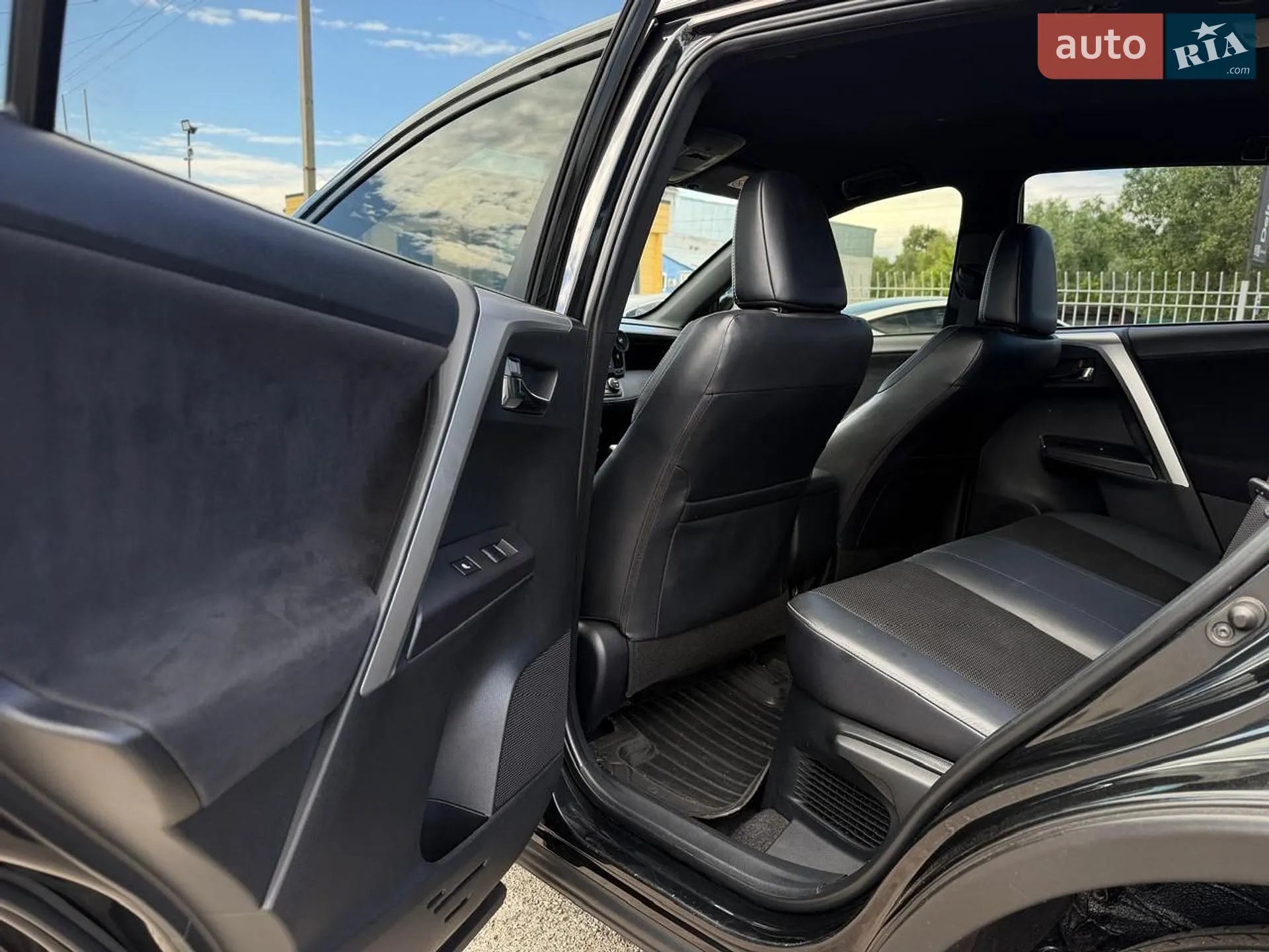 2018 Toyota RAV 4 - мініатюра 61