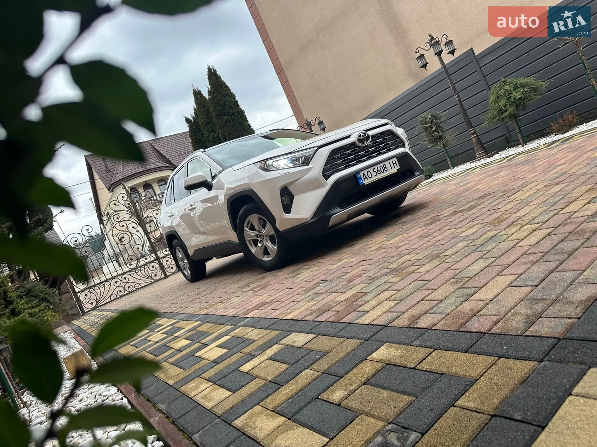 2019 Toyota RAV 4 - мініатюра 22