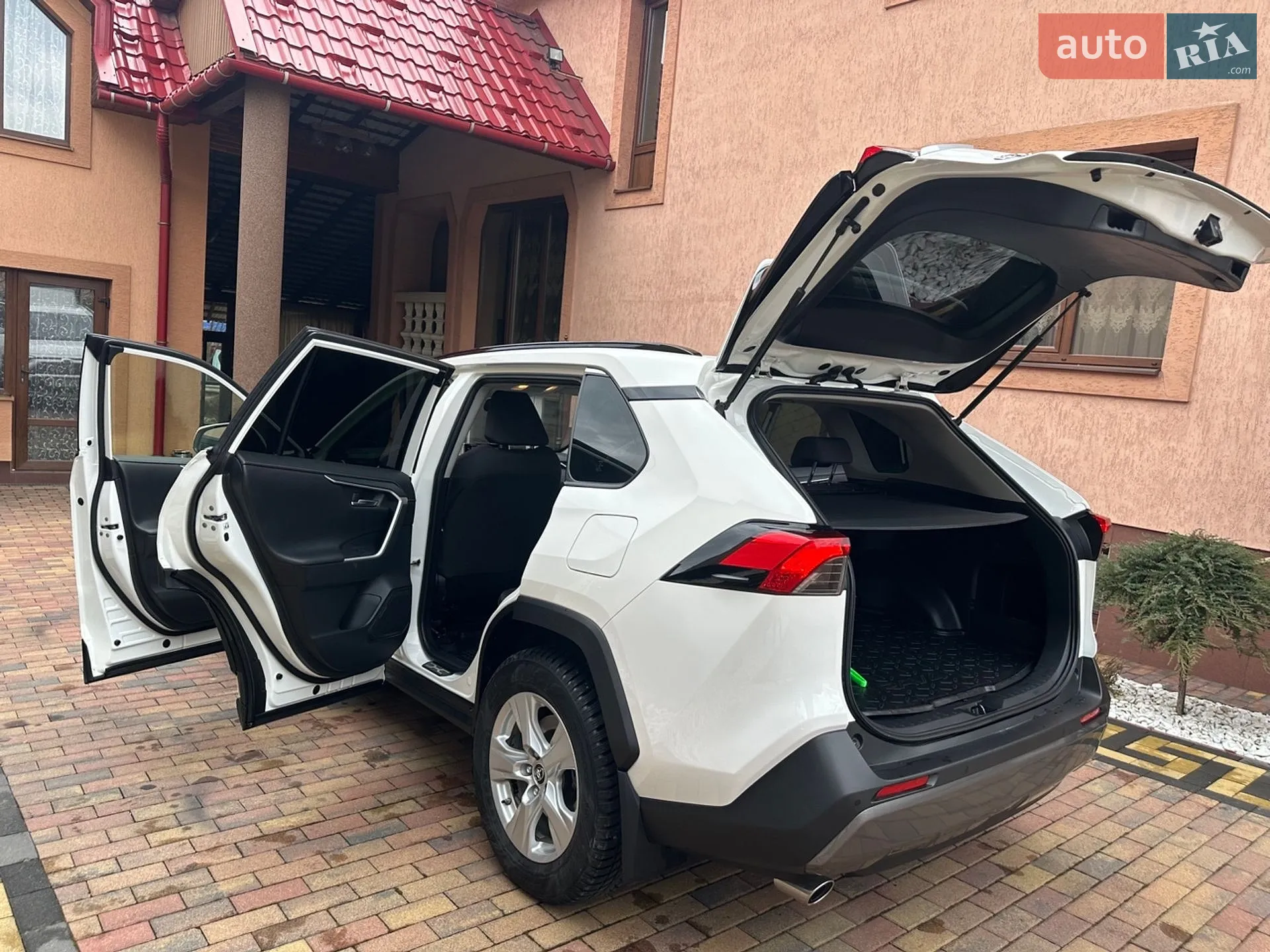 2019 Toyota RAV 4 - мініатюра 30