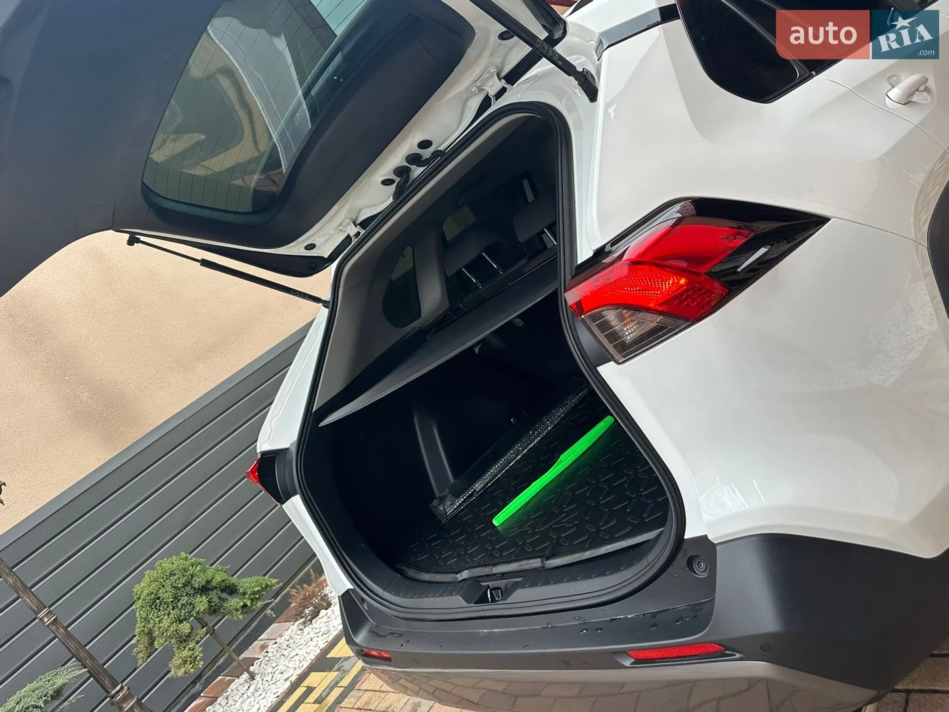 2019 Toyota RAV 4 - мініатюра 38