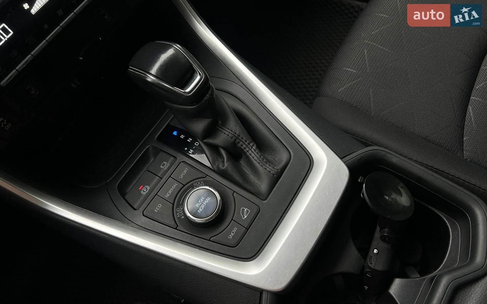 2019 Toyota RAV 4 - мініатюра 17