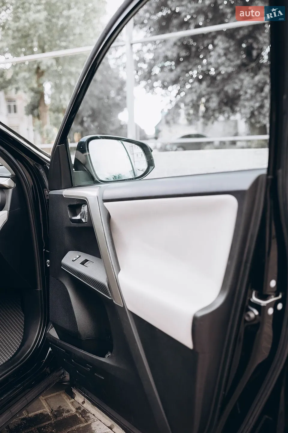 2015 Toyota RAV 4 - мініатюра 10