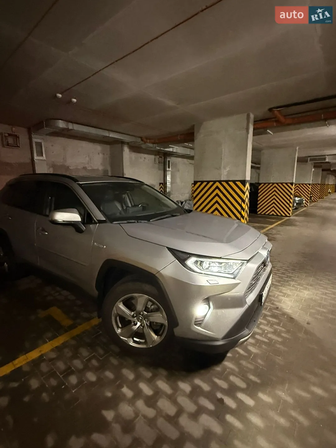 2019 Toyota RAV 4 - мініатюра 17