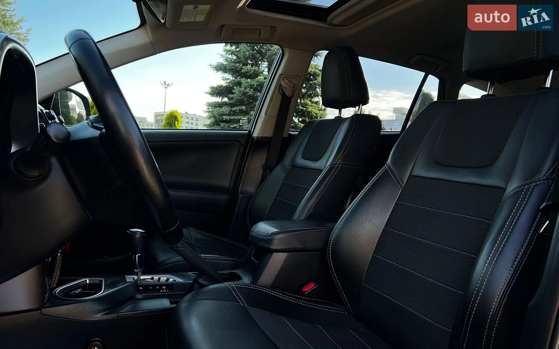 2016 Toyota RAV 4 - мініатюра 9