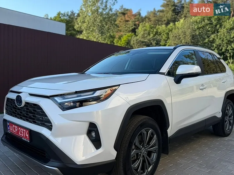 Toyota RAV4 2024