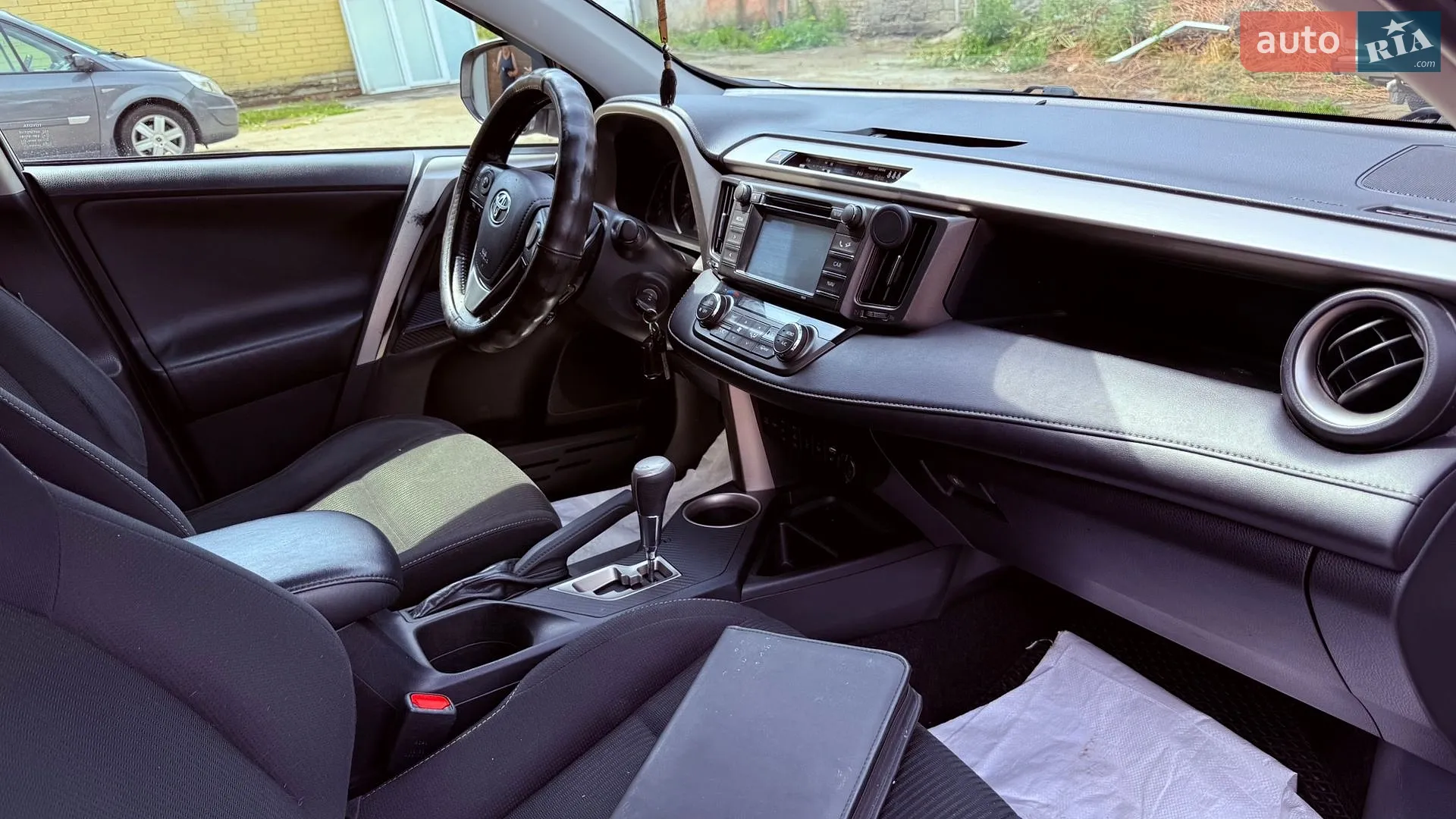 2014 Toyota RAV 4 - мініатюра 9