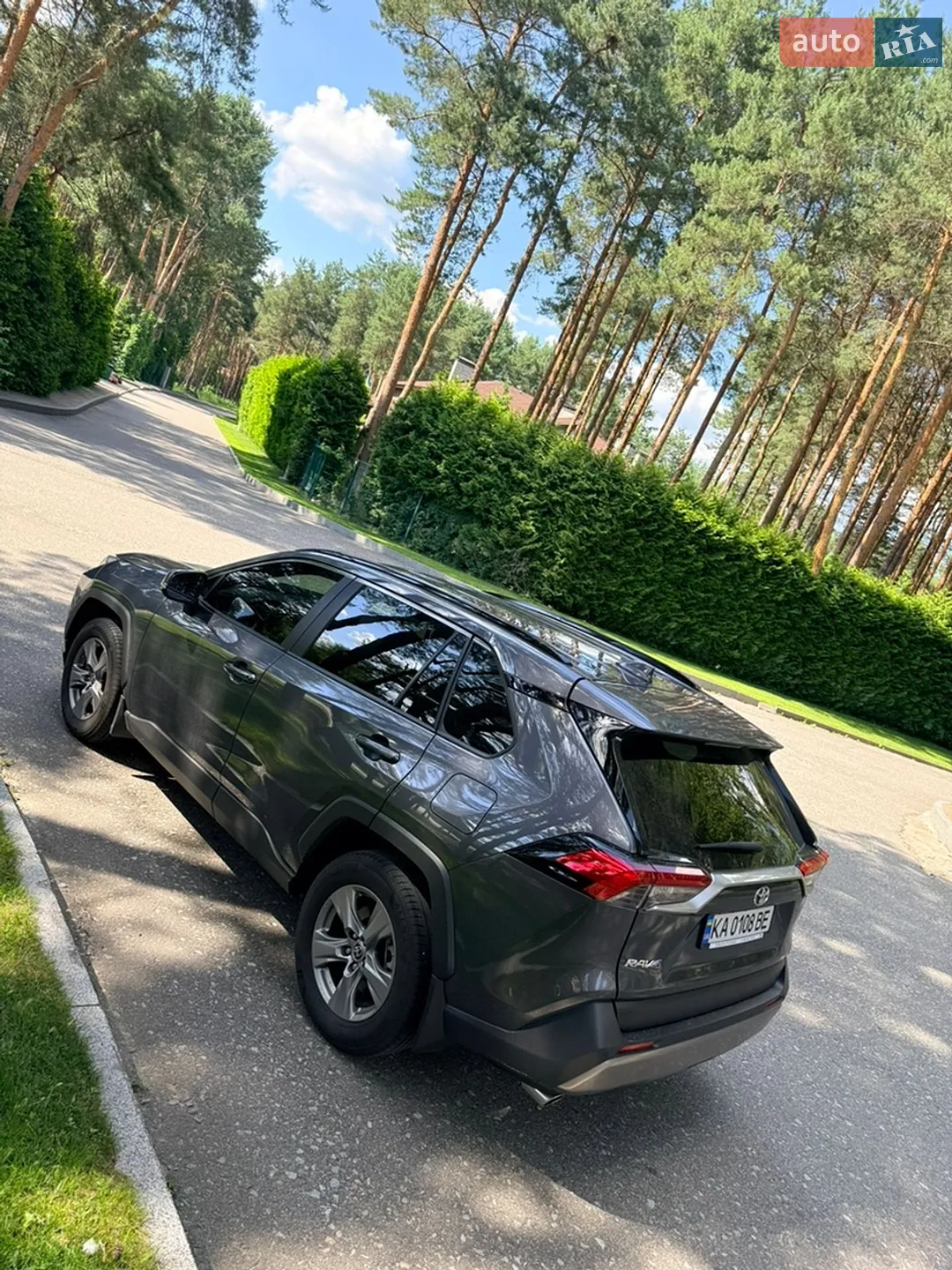 2022 Toyota RAV 4 - мініатюра 11