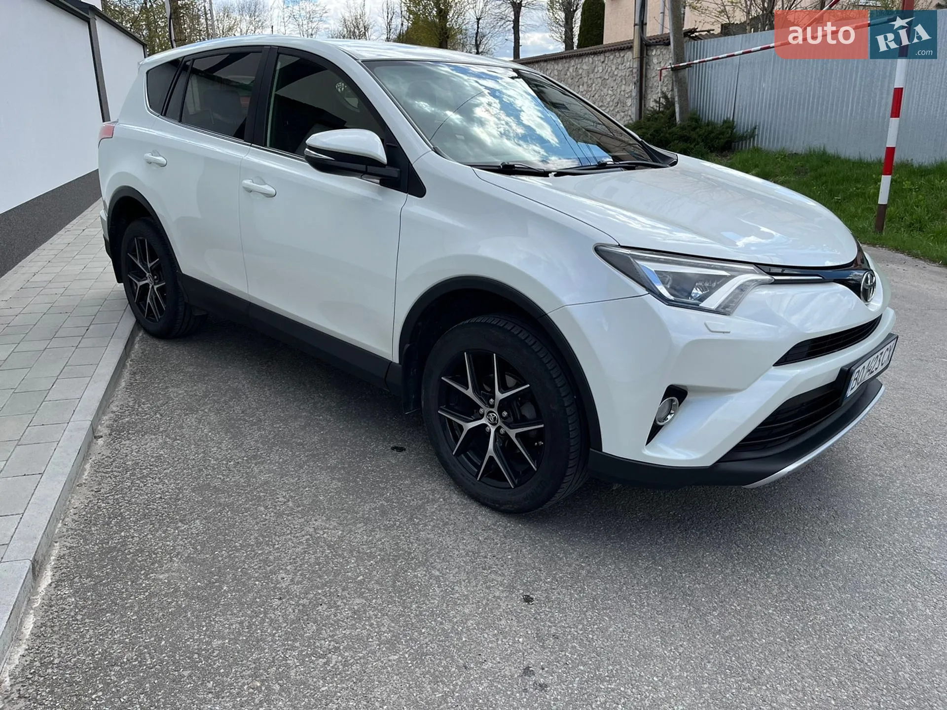 2015 Toyota RAV 4 - мініатюра 14
