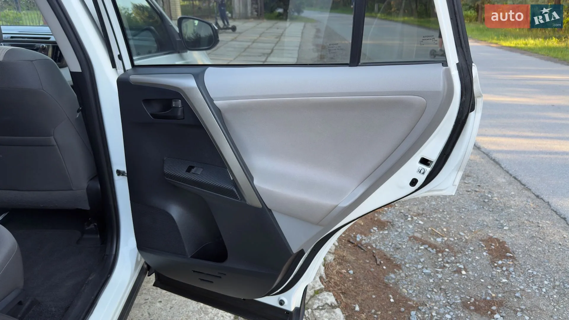 2013 Toyota RAV 4 - мініатюра 28