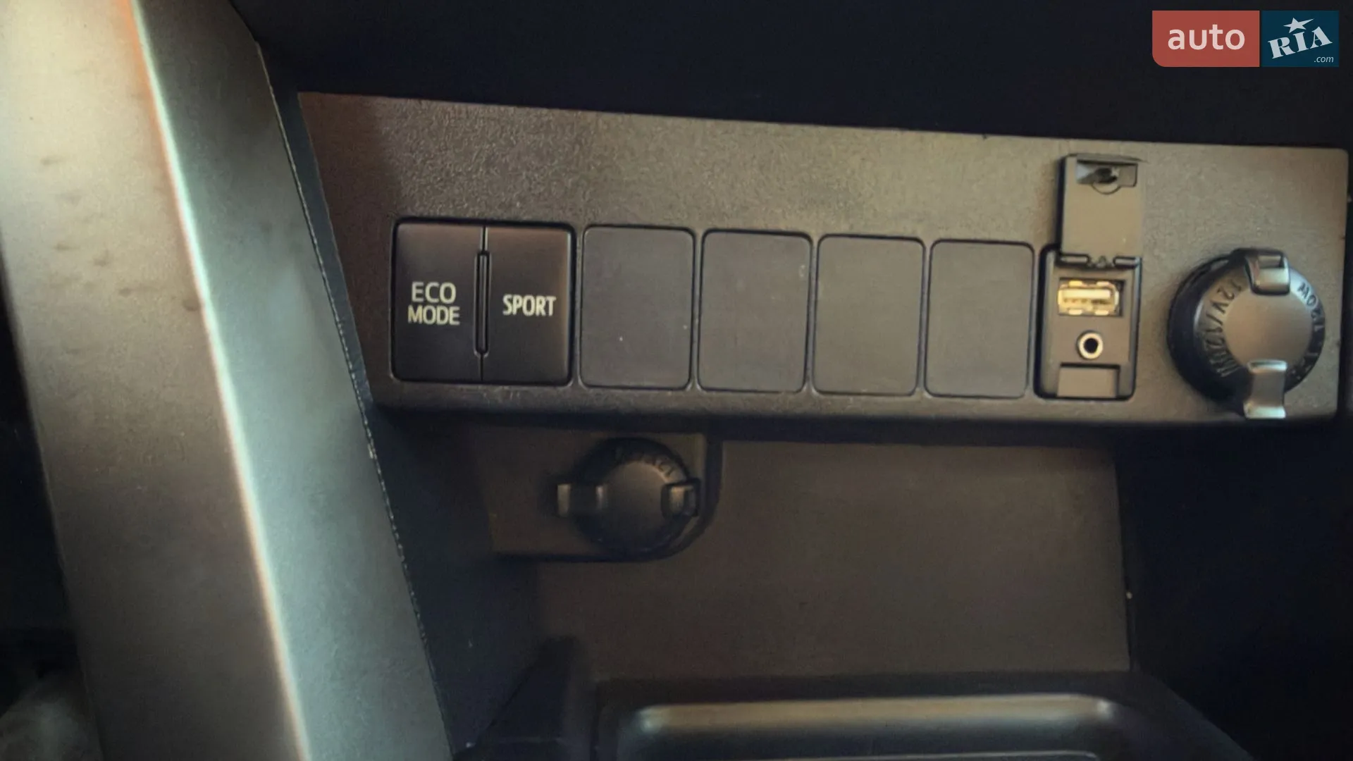 2013 Toyota RAV 4 - мініатюра 35