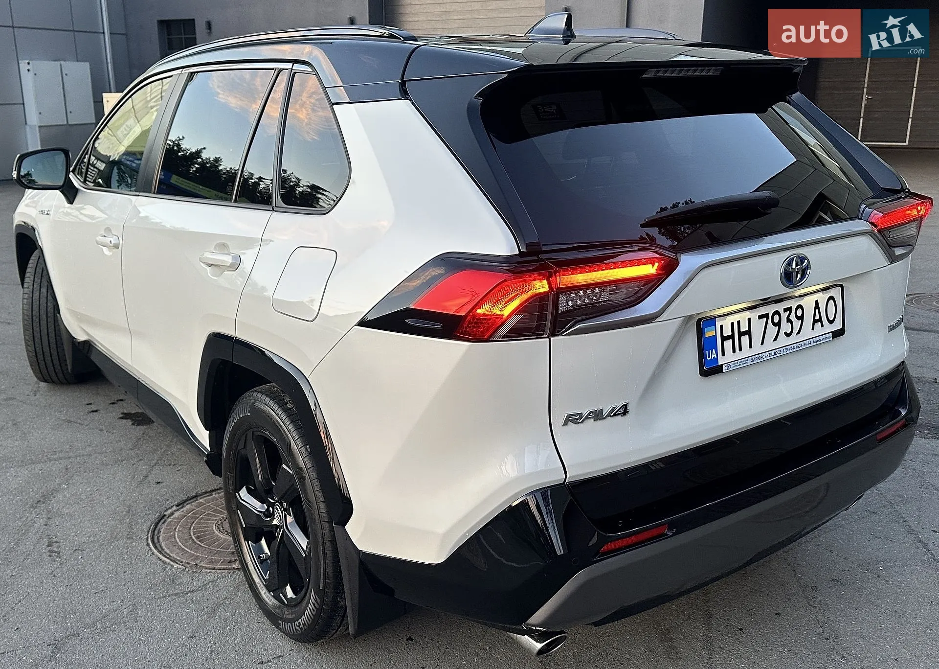 2021 Toyota RAV 4 - мініатюра 16