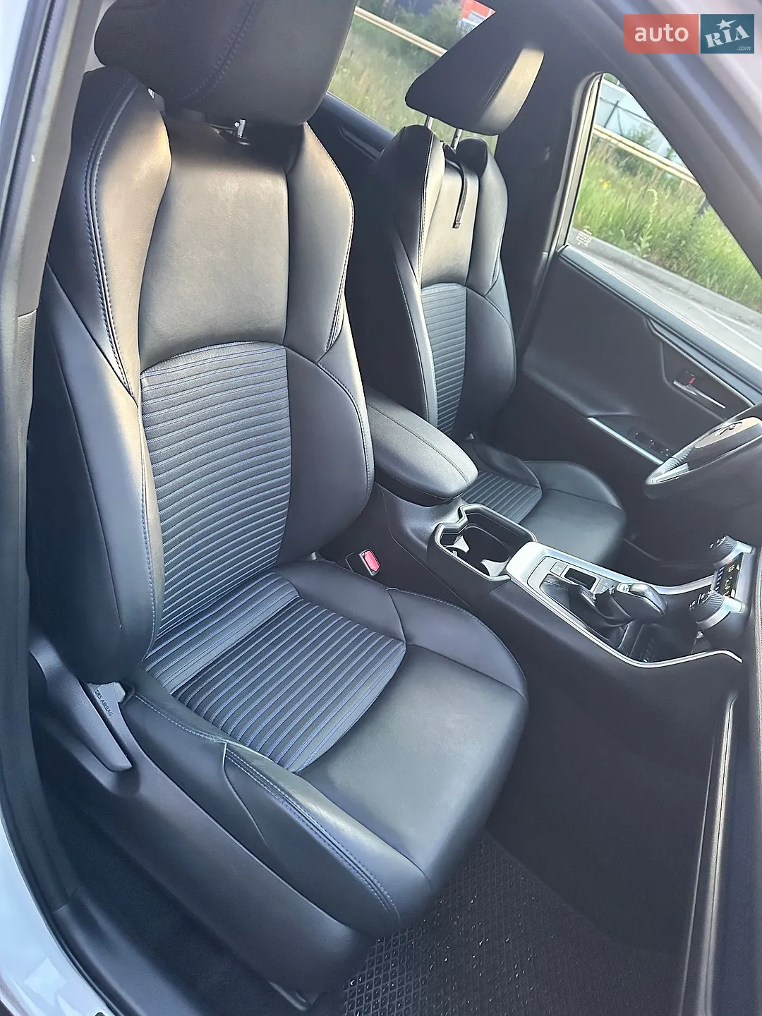 2021 Toyota RAV 4 - мініатюра 37