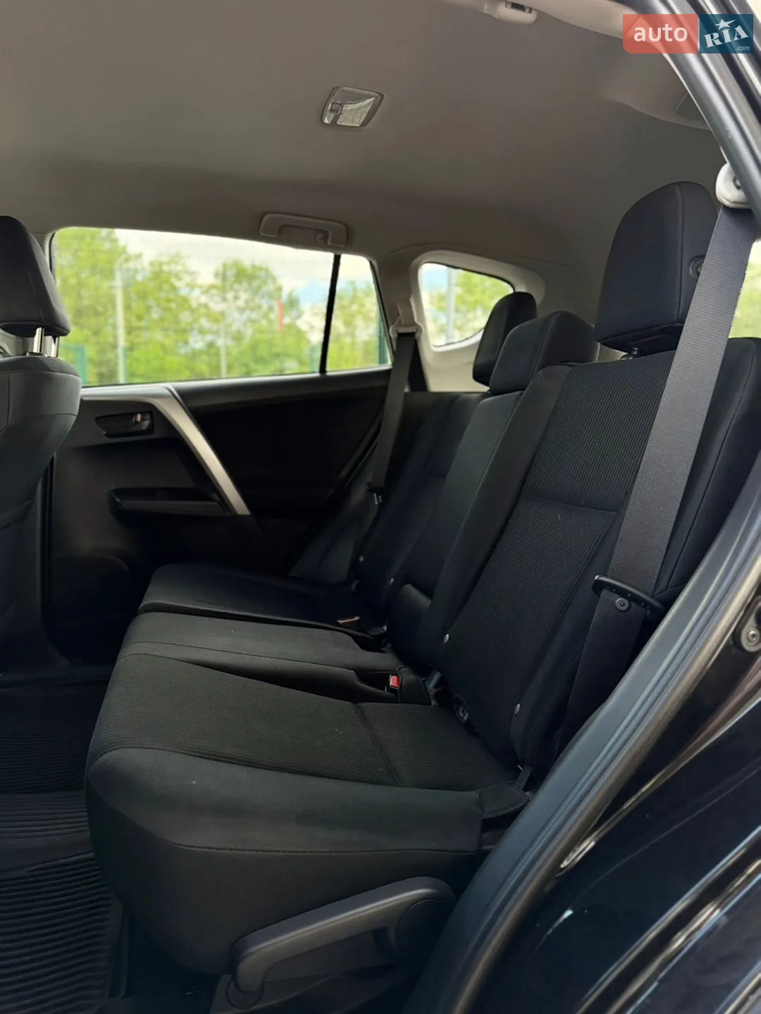 2018 Toyota RAV 4 - мініатюра 17