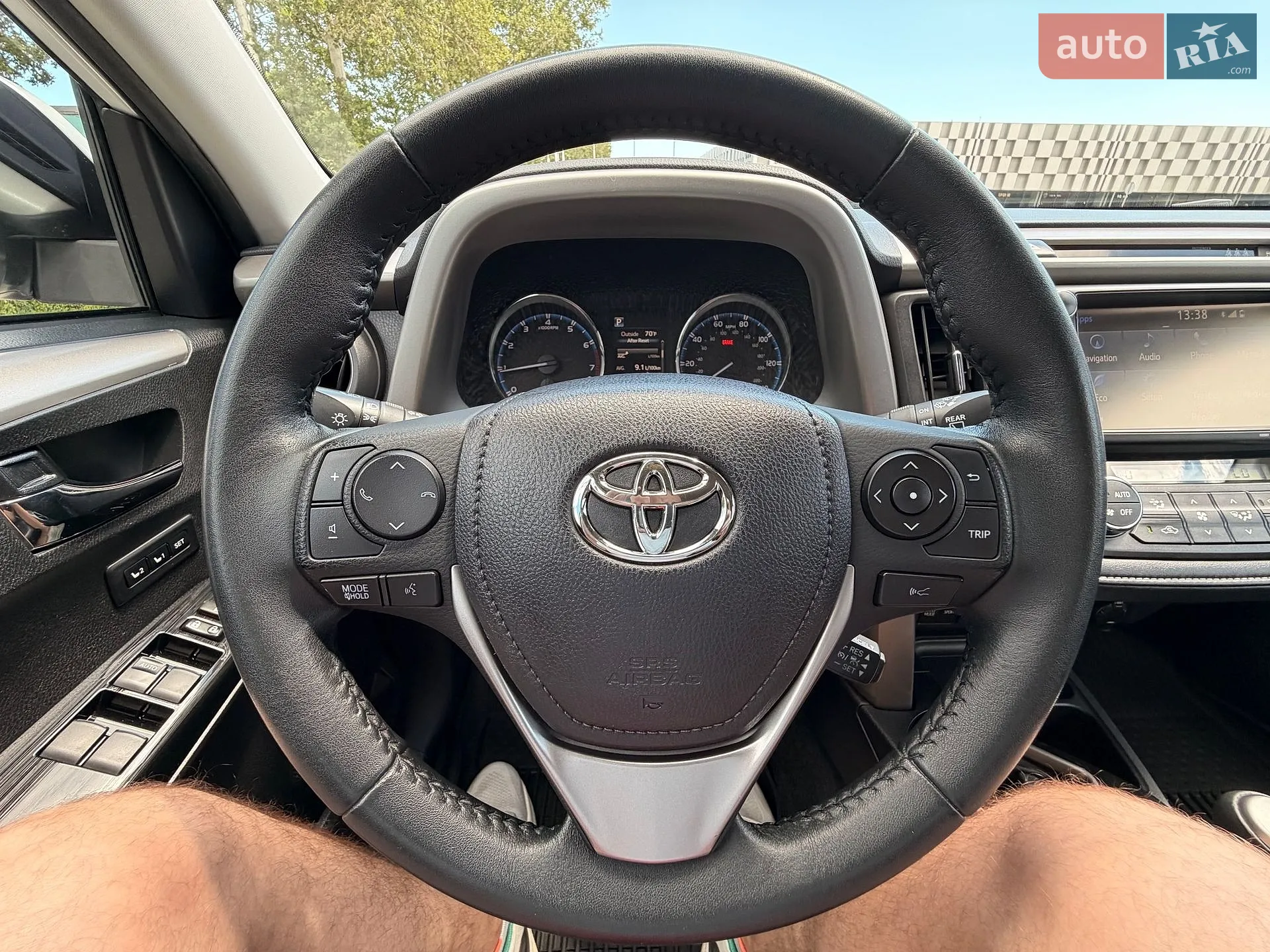 2017 Toyota RAV 4 - мініатюра 4