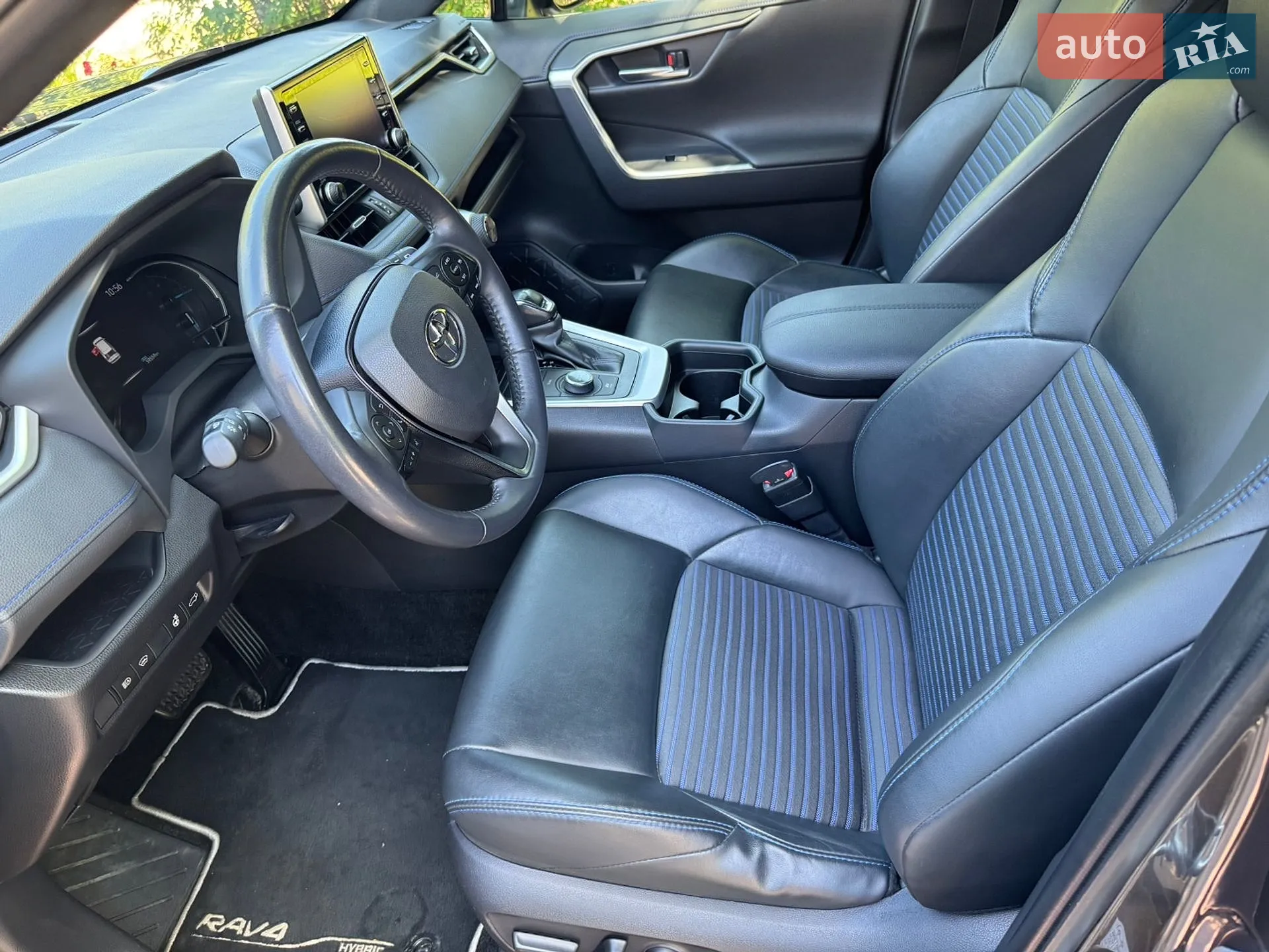 2019 Toyota RAV 4 - мініатюра 12