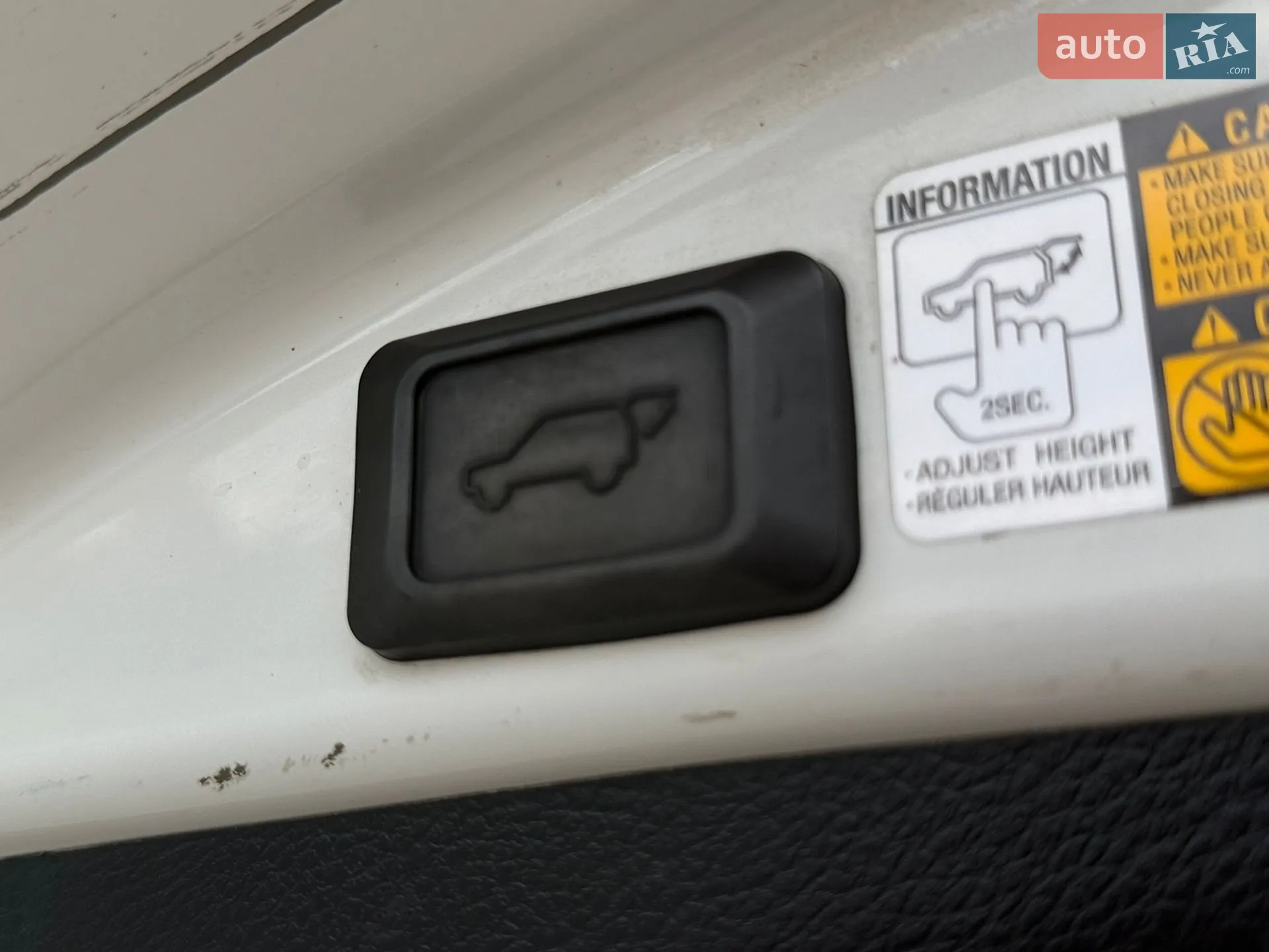 2013 Toyota RAV 4 - мініатюра 31