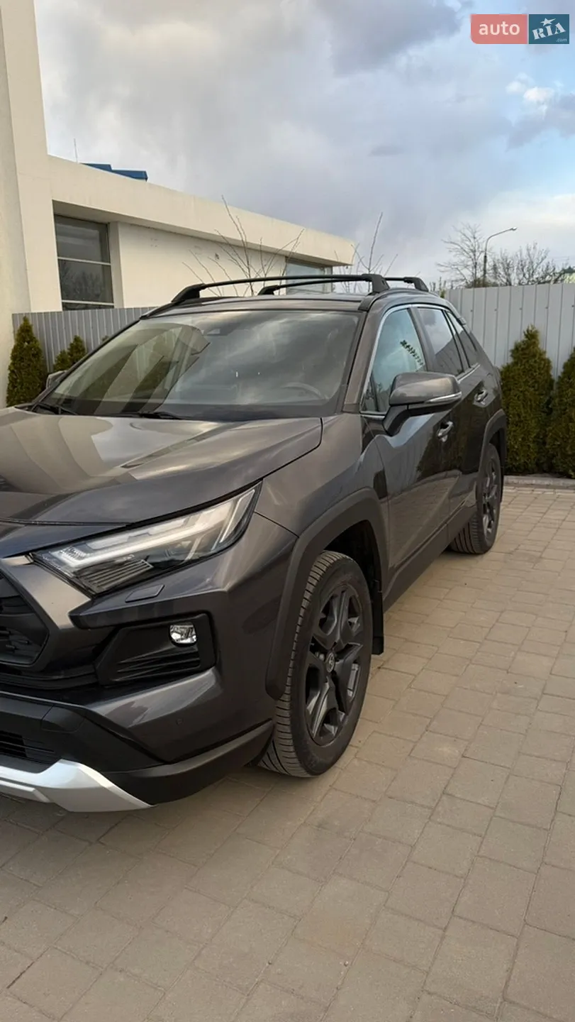 2022 Toyota RAV 4 - мініатюра 3