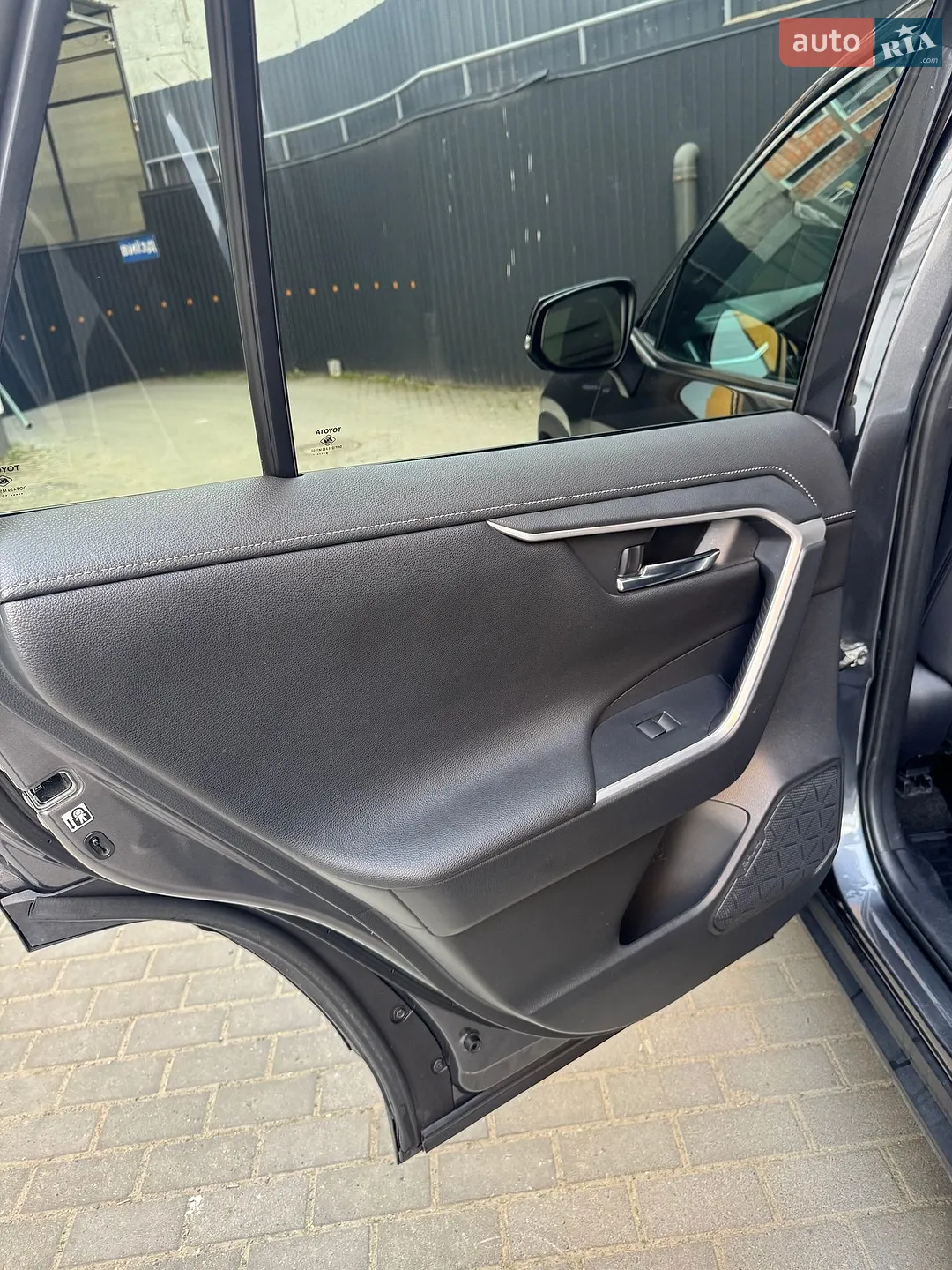 2019 Toyota RAV 4 - мініатюра 14