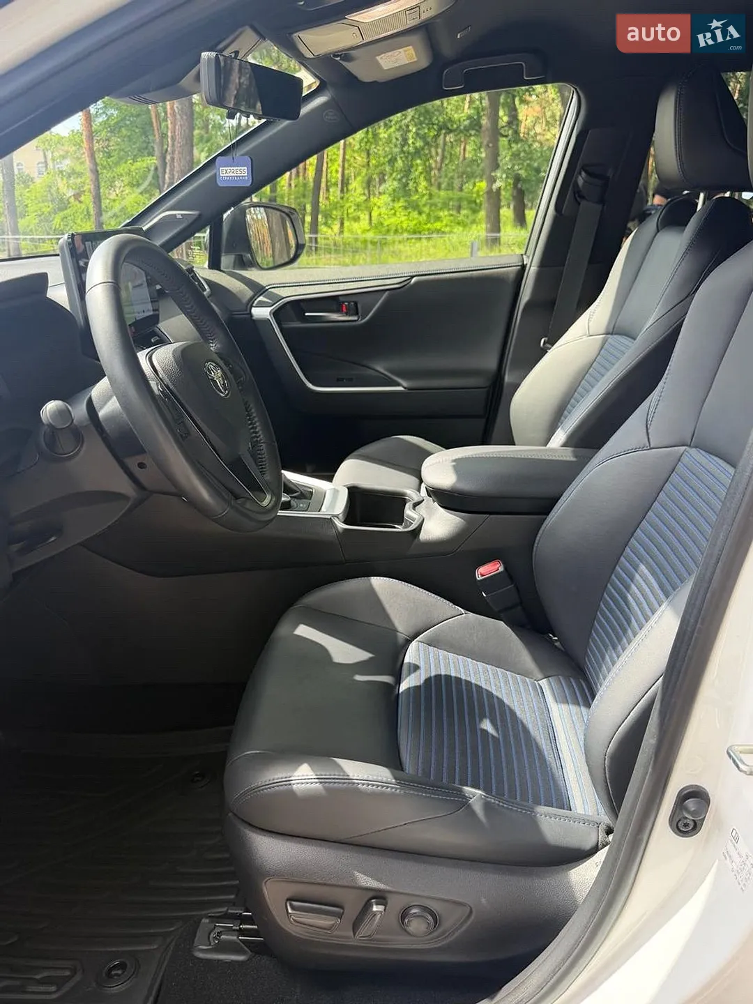 2024 Toyota RAV 4 - мініатюра 13