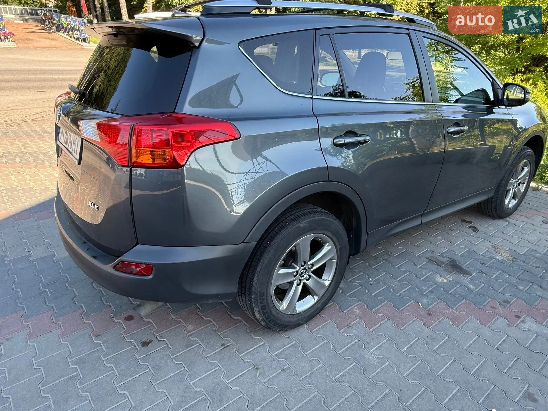 2015 Toyota RAV 4 - мініатюра 3