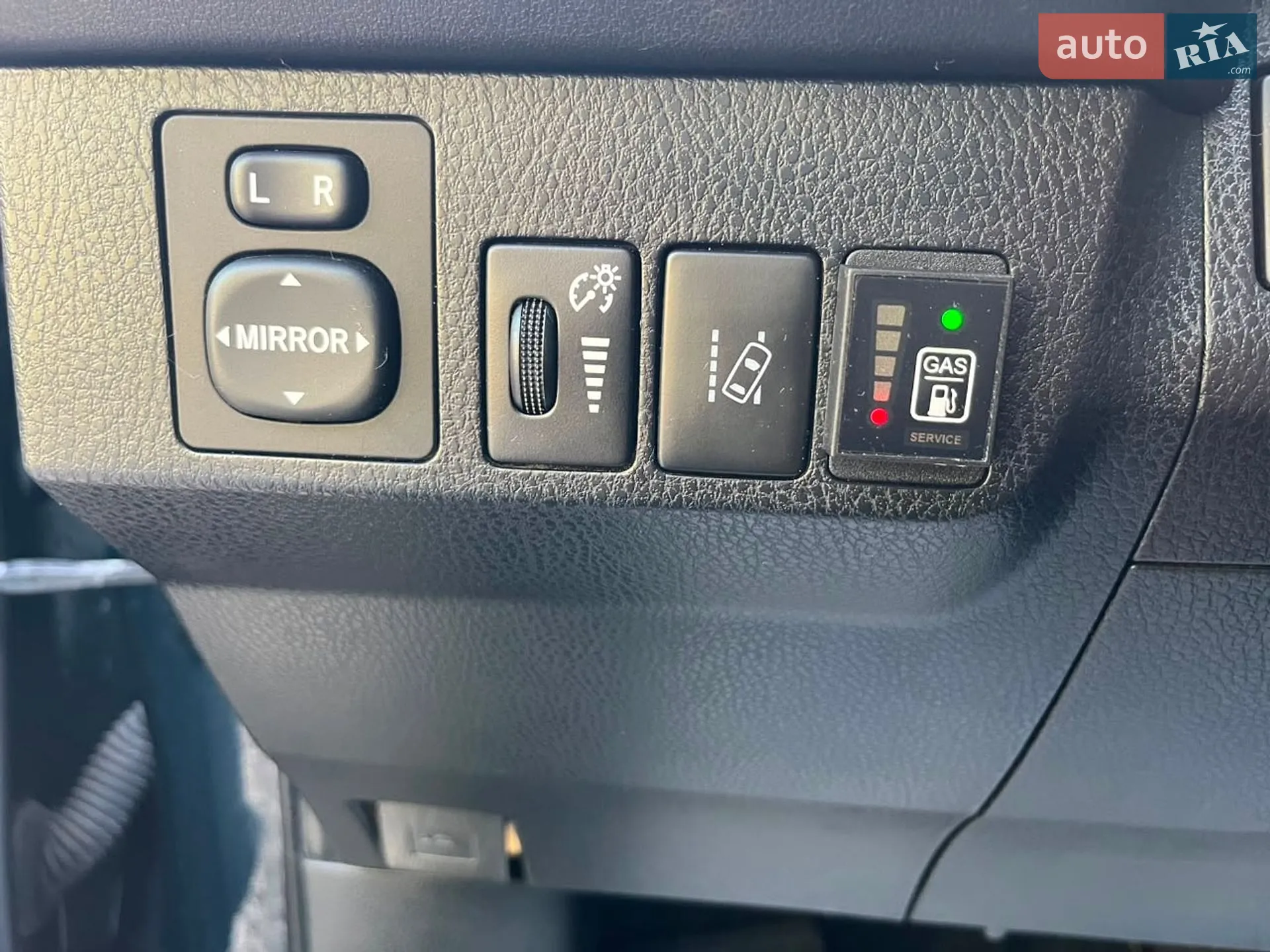 2018 Toyota RAV 4 - мініатюра 13