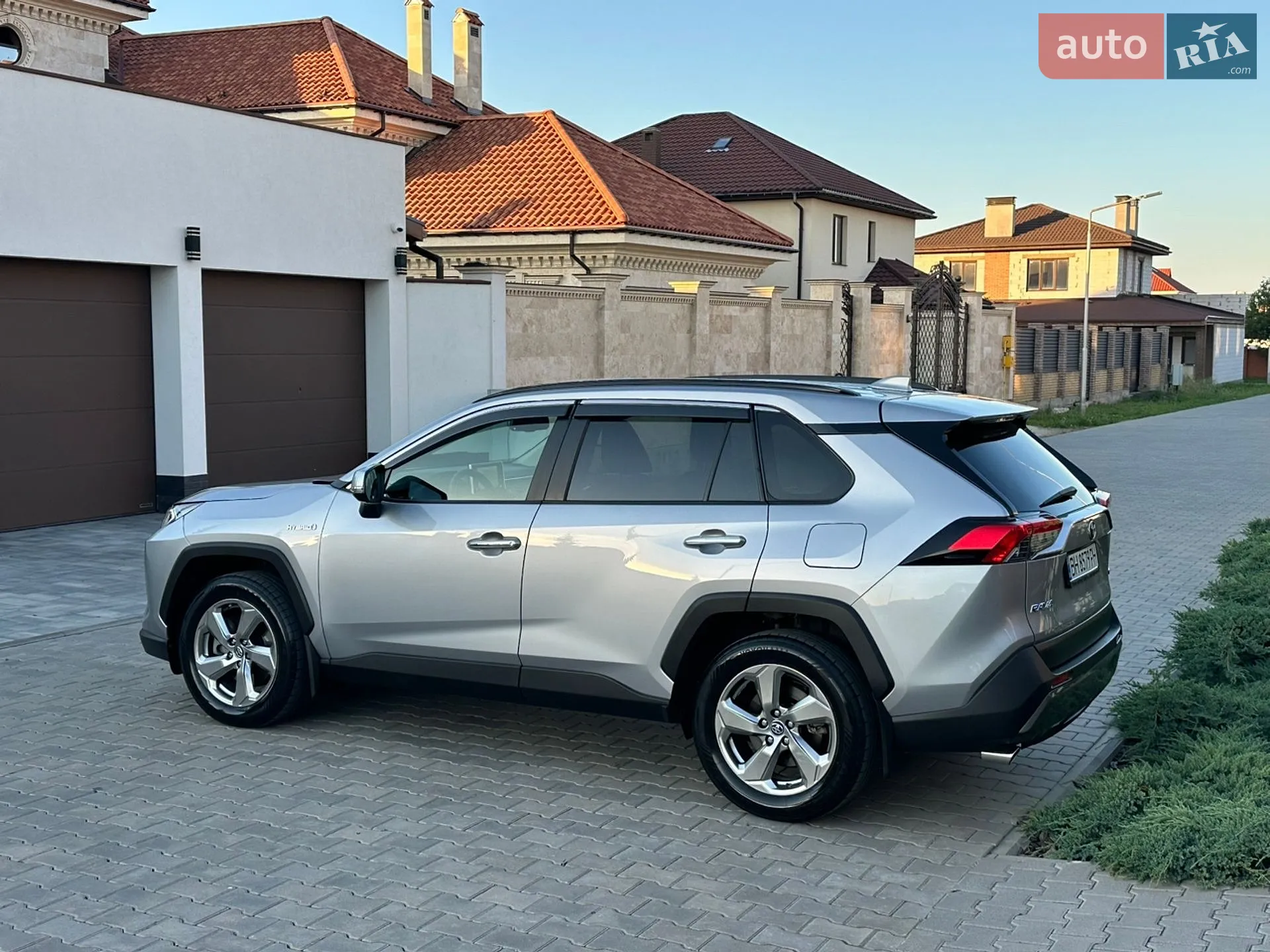 2019 Toyota RAV 4 - мініатюра 21