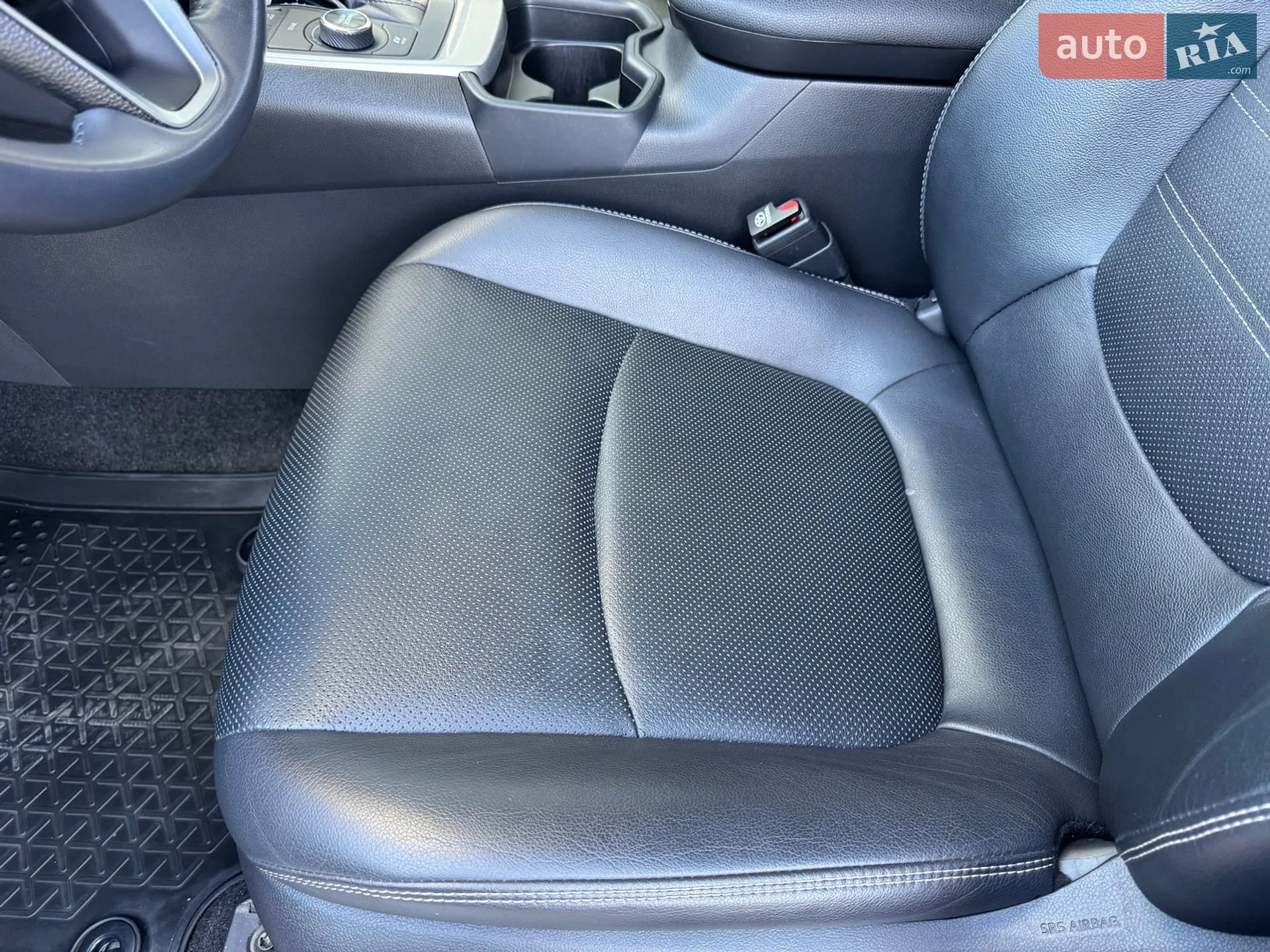 2021 Toyota RAV 4 - мініатюра 16
