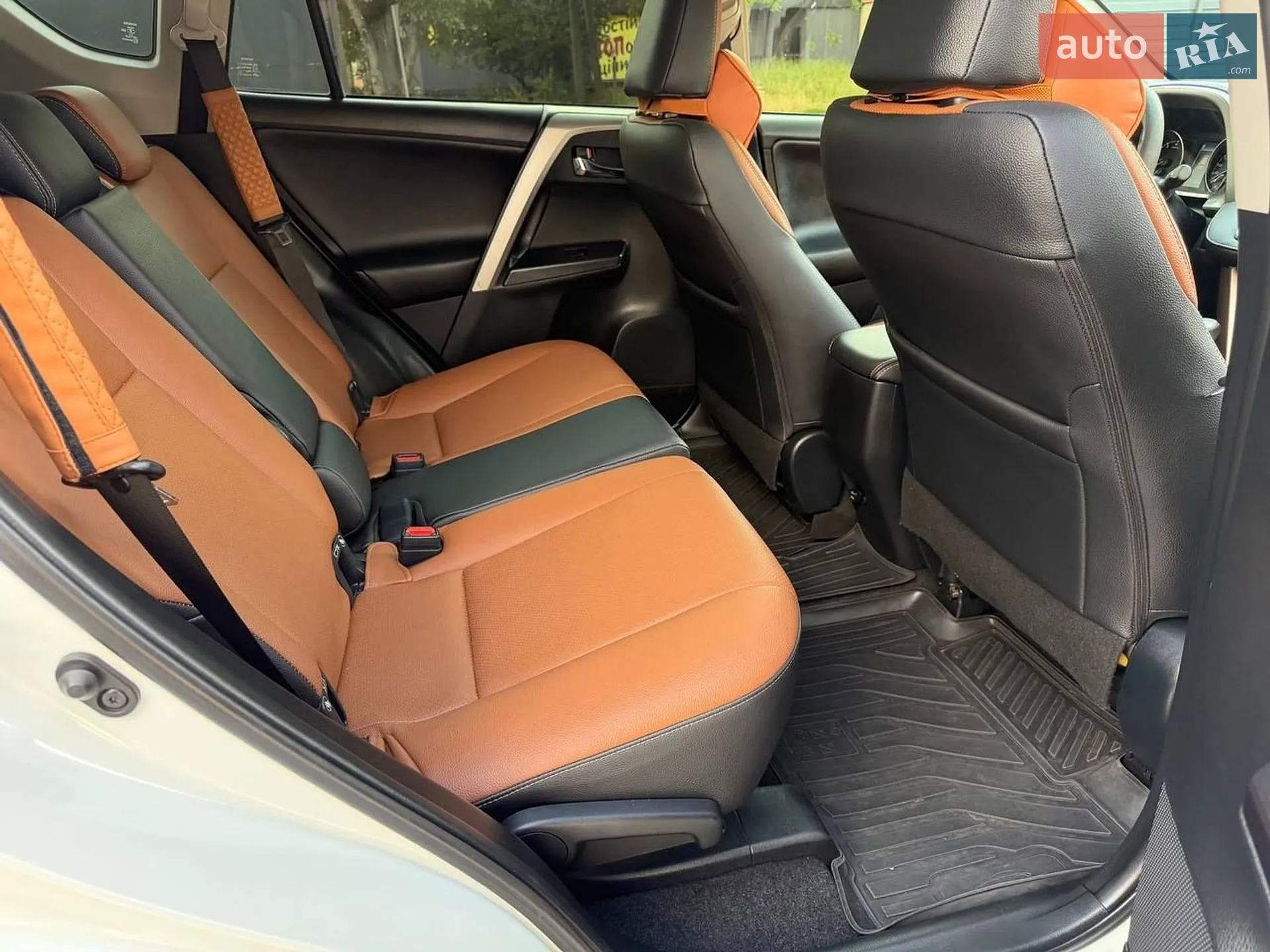 2017 Toyota RAV 4 - мініатюра 8