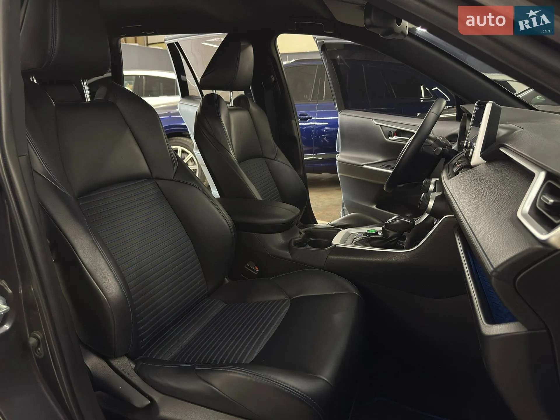 2020 Toyota RAV 4 - мініатюра 18